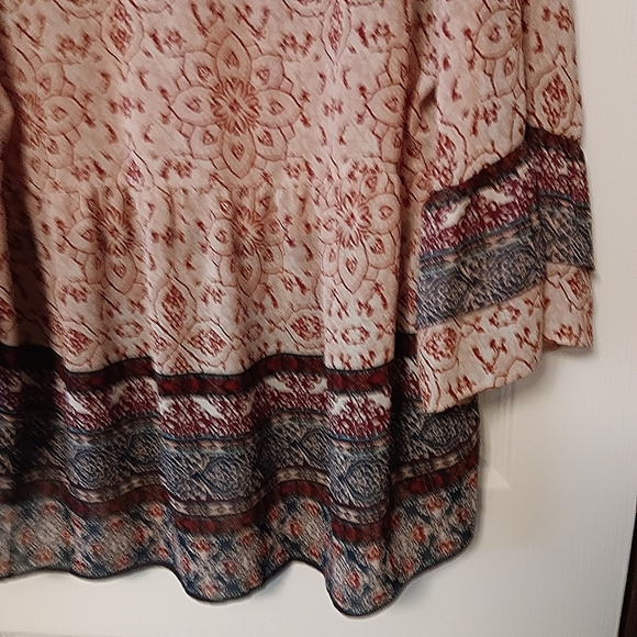 Knox Rose Burgundy Mix Boho Print Semi Sheer Ruffled 3/4 Sleeve & Tiered Hem XXL - Picture 7 of 8